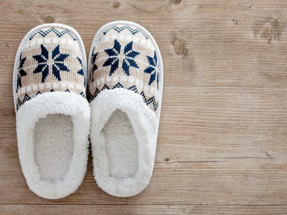 slippers for senior citizens